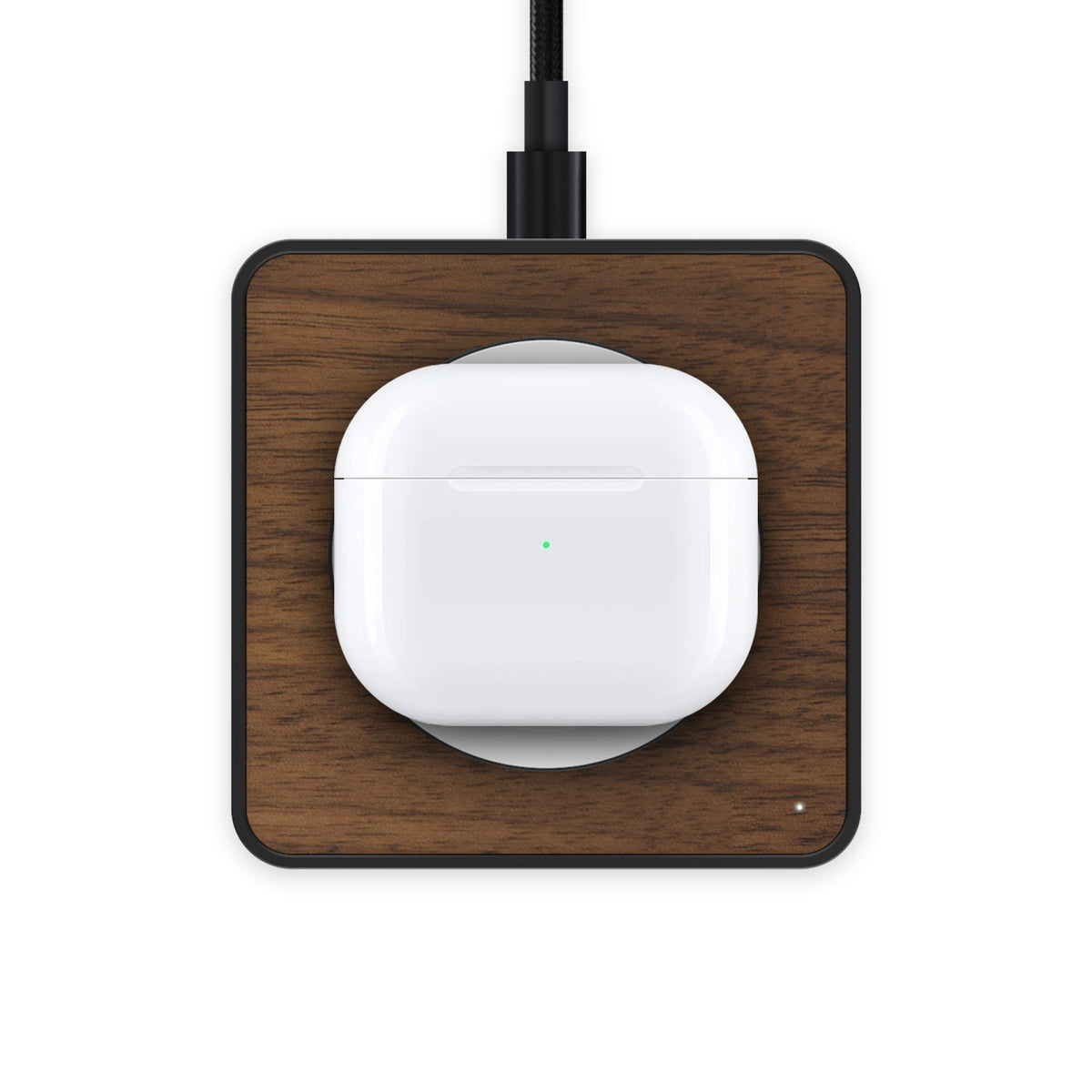 Revolutionary super-fast charging pad: Transform the way you power up. Effortlessly charge your devices at blazing speeds with this cutting-edge charging pad.